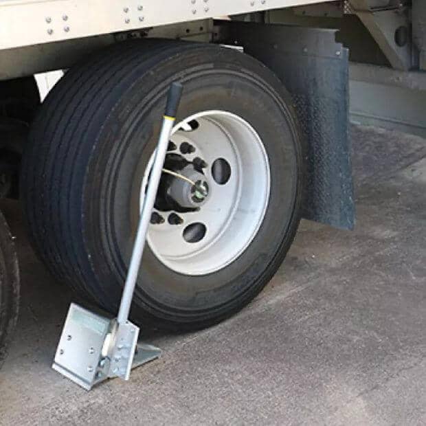 VERSACHOCK™ Wheel Chock Wireless Trailer Restraint System