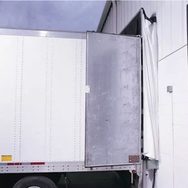 S-3200 Series SnapBack Dock Shelter