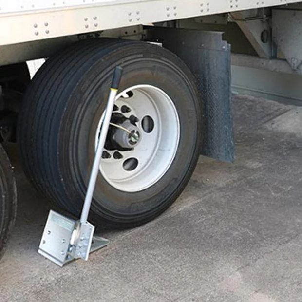 Versachock™ Wheel Chock Wireless Restraint